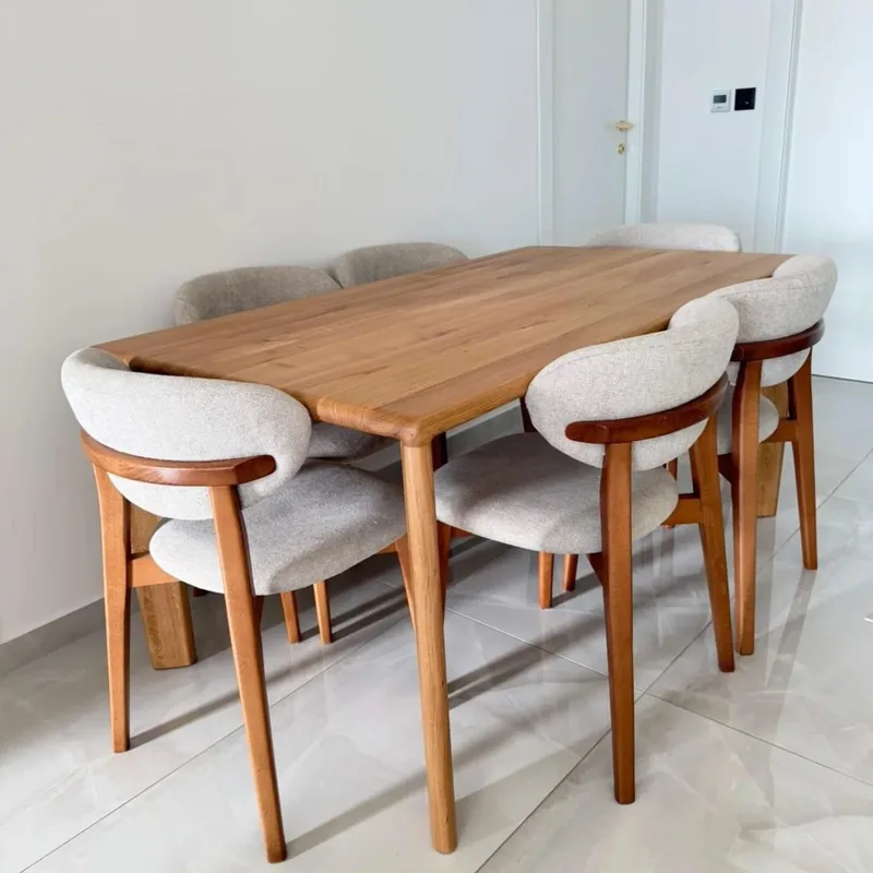 Solid oak dining table 02