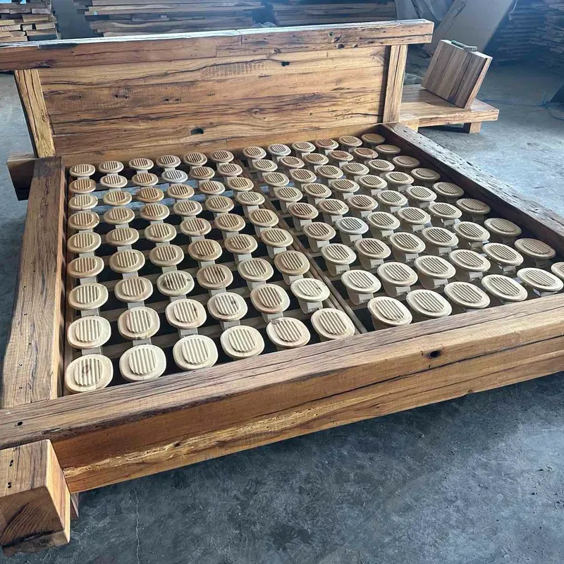 Solid oak bed 02