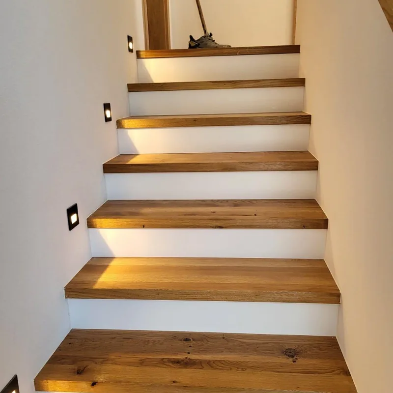 Installed solid oak staircase 02