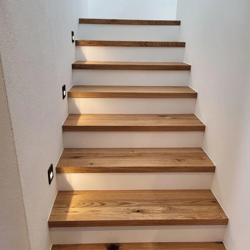 Installed solid oak staircase 05