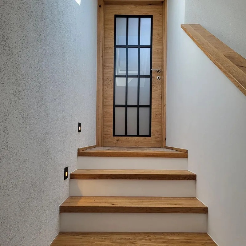 Installed solid oak staircase 08
