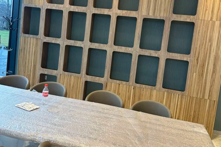 Kort restoran — izvedba elemenata od drveta 05